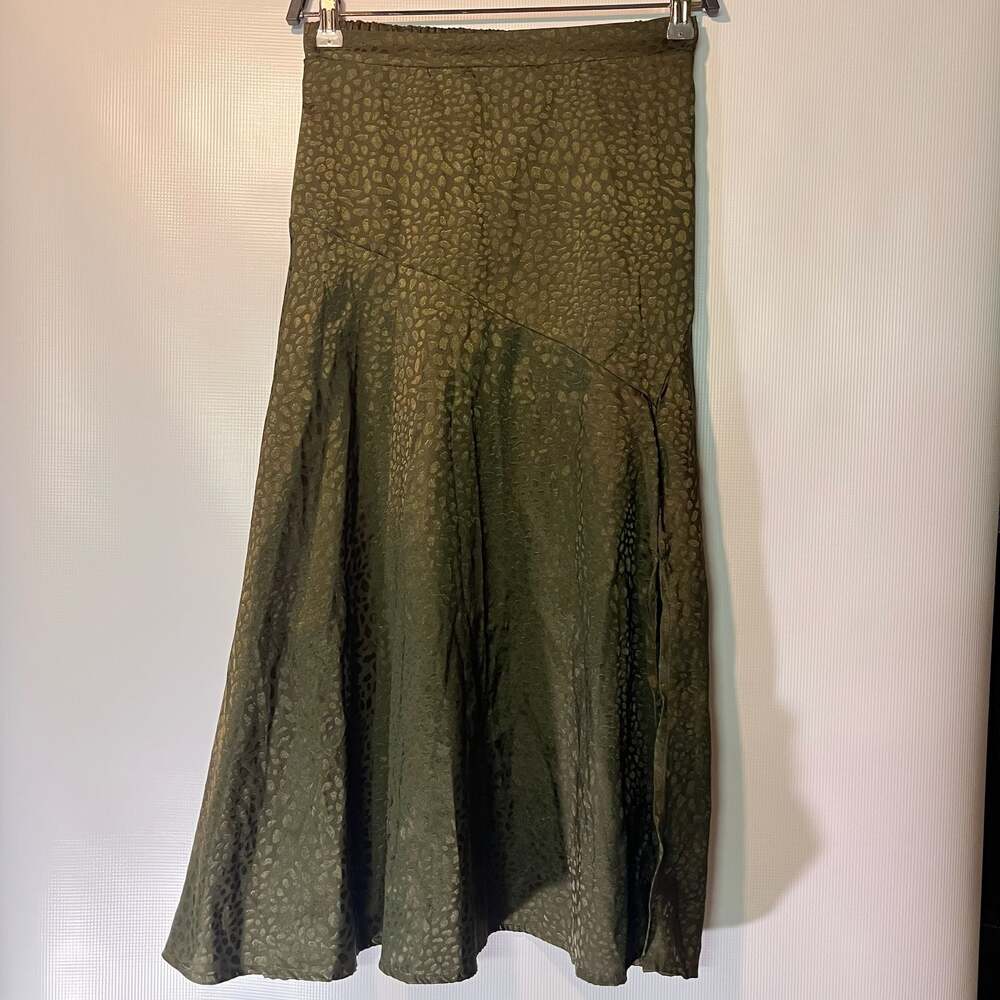 Status by Chenault Olive Green Animal Print Jacquard Midi Skirt Size S